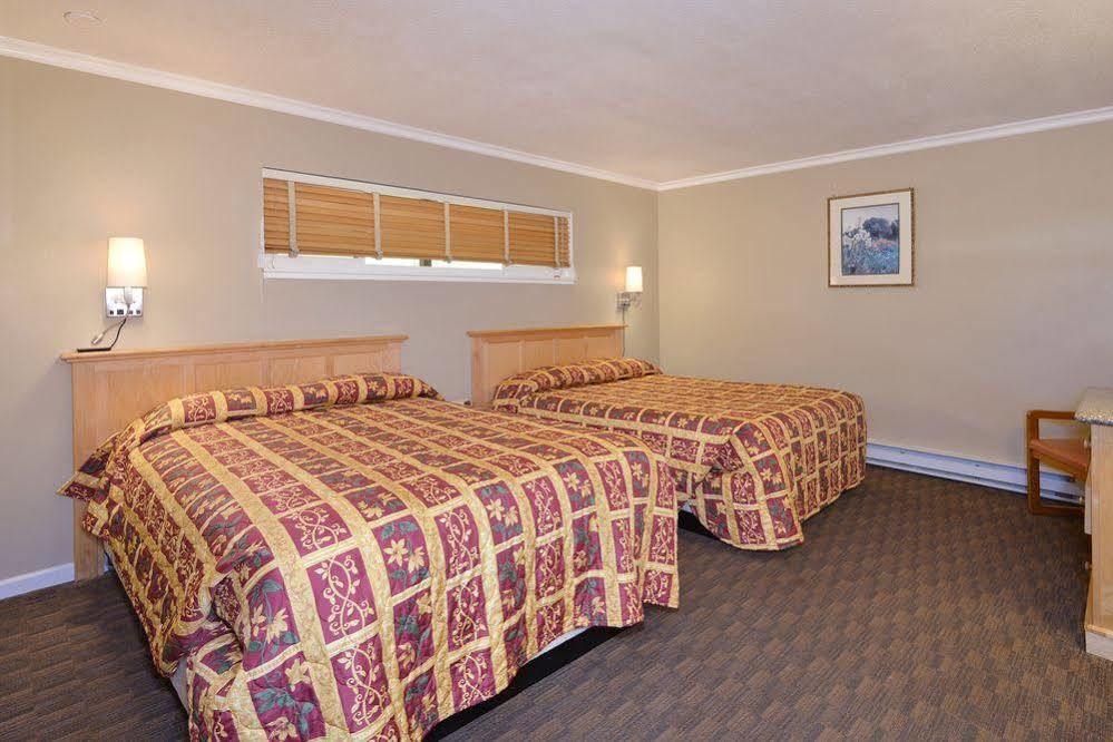 Surf Motel And Gardens Форт-Брэгг Экстерьер фото